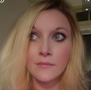 Meet your Posher, Abi